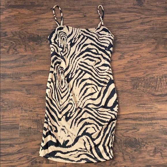 Fashion nova Animal print mini dress - Picture 4 of 4